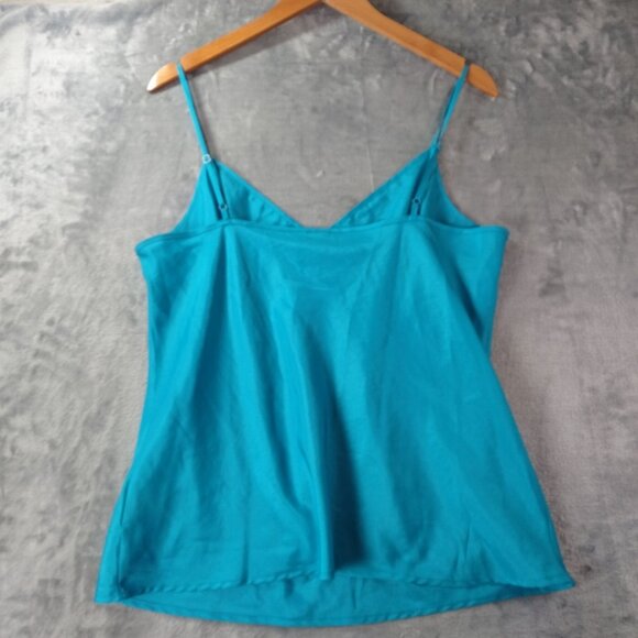 Women Streetwear Sleeveless Casual layering TankTop L Vibrant Blue closetstaple - Picture 3 of 8